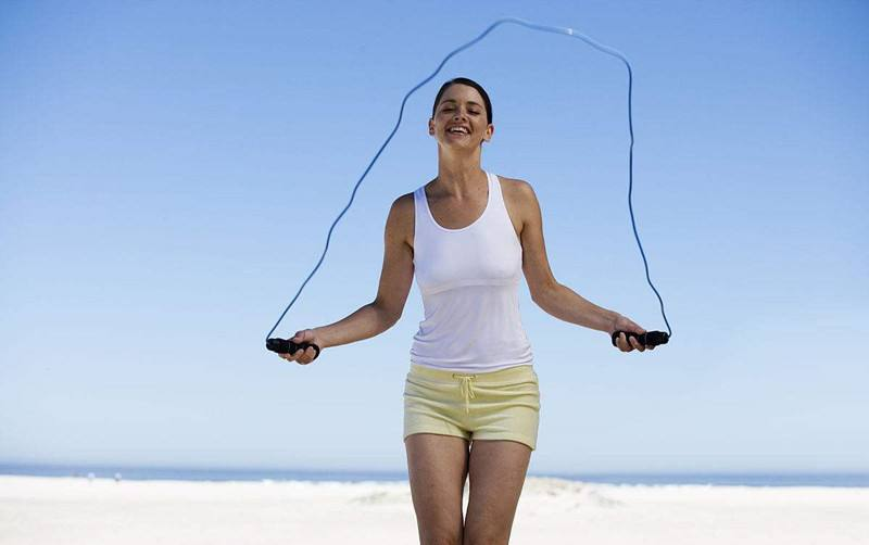 跳绳能减肥吗-如果不控制饮食，每天跳绳